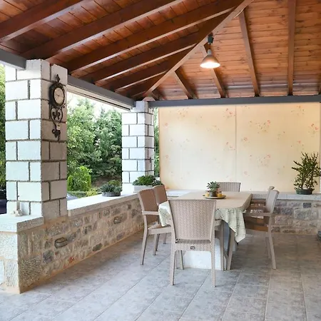 Thalori Retreat * Areopoli